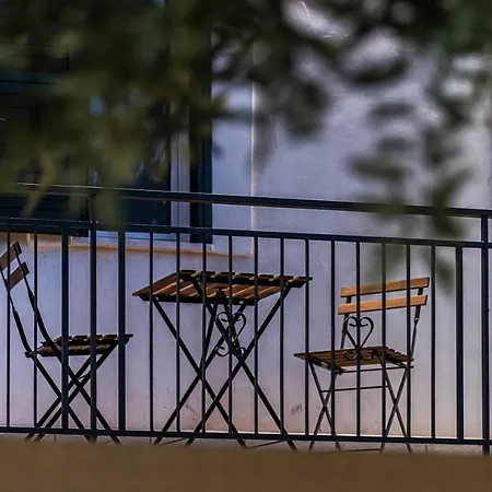 Marea Bed & Breakfast 4*